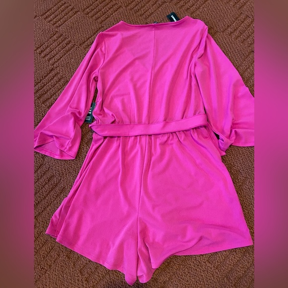 Express Romper Size S - Picture 5 of 7